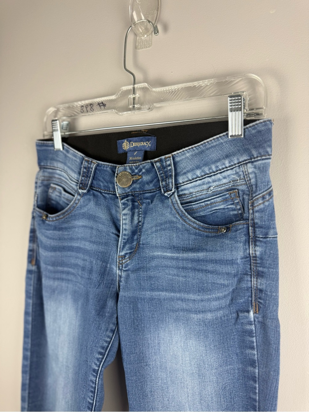 Democracy Ab Solution Women’s Medium Wash Faded Mid Rise Straight Leg Jeans SZ 4